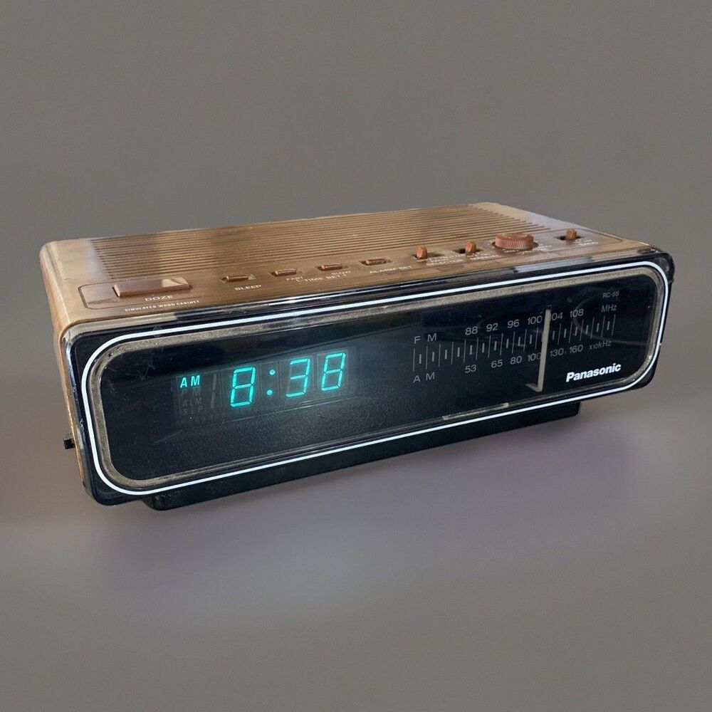 Vtg 80s Panasonic RC-66 Alarm Clock AM/FM Radio Green Digits Wood Grain Works